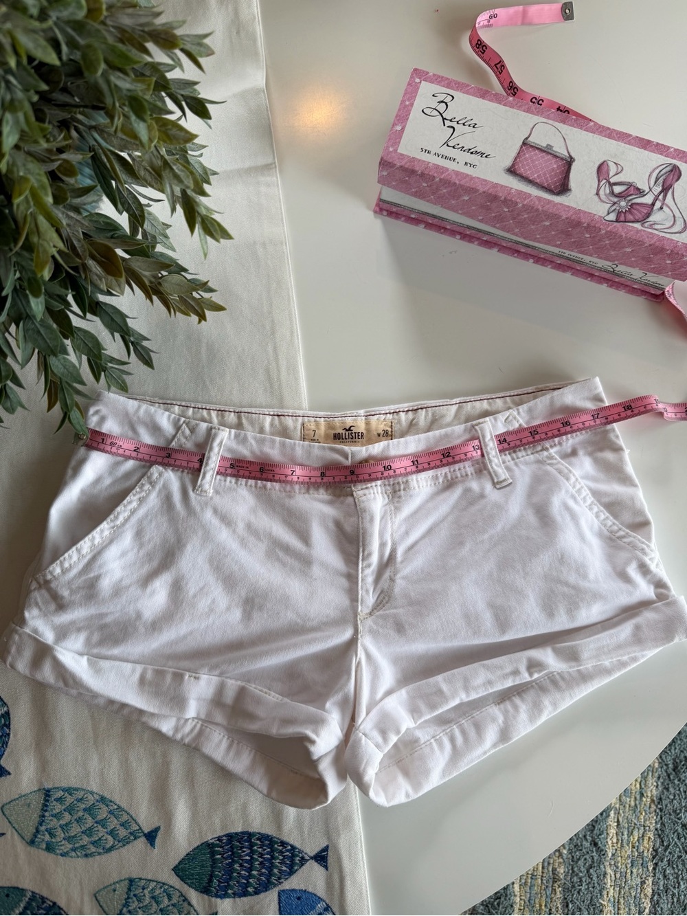Vintage Low-Rise Shorts - Picture 2 of 5